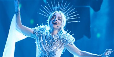 Кейт Миллер-Хайдке будет представлять Австралию на Евровидении 2019 с песней Zero Gravity
