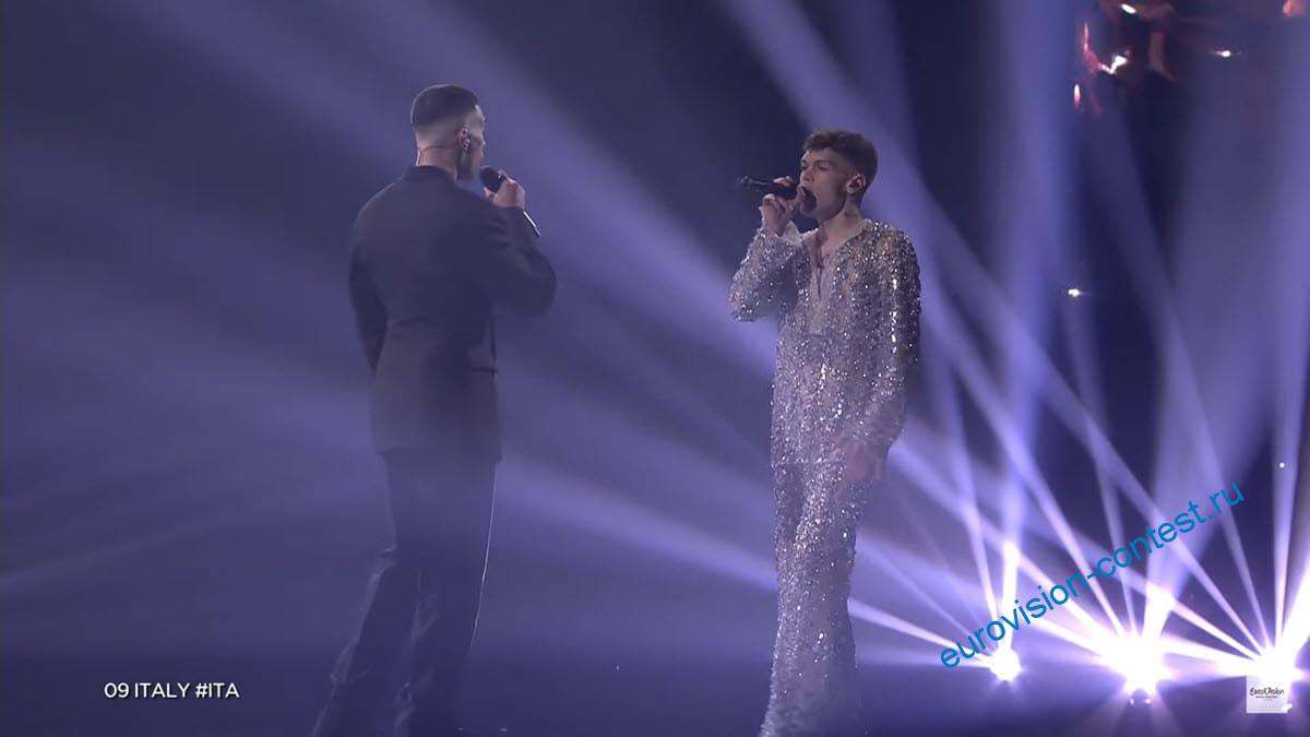 Италия Выступление Mahmood & BLANCO в финале Евровидения 2022 с песней Brividi