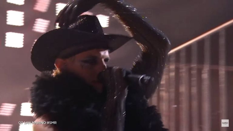 🇸🇲 Сан-Марино: Выступление Achille Lauro во 2 полуфинале Евровидения 2022 с песней Stripper