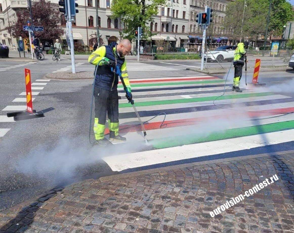неизвестные покрасили пешеходные переходы в цвета флага Палестины