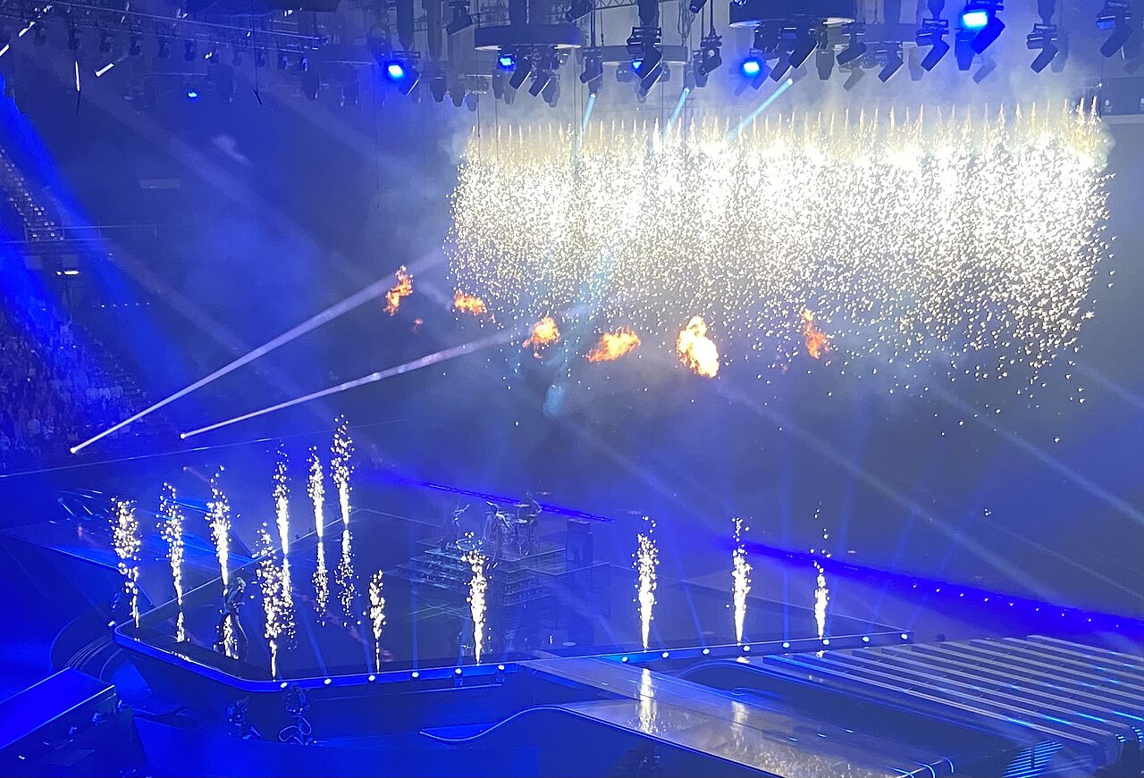 Måneskin с песней Zitti e buoni на сцене Евровидения-2021 в Роттердаме