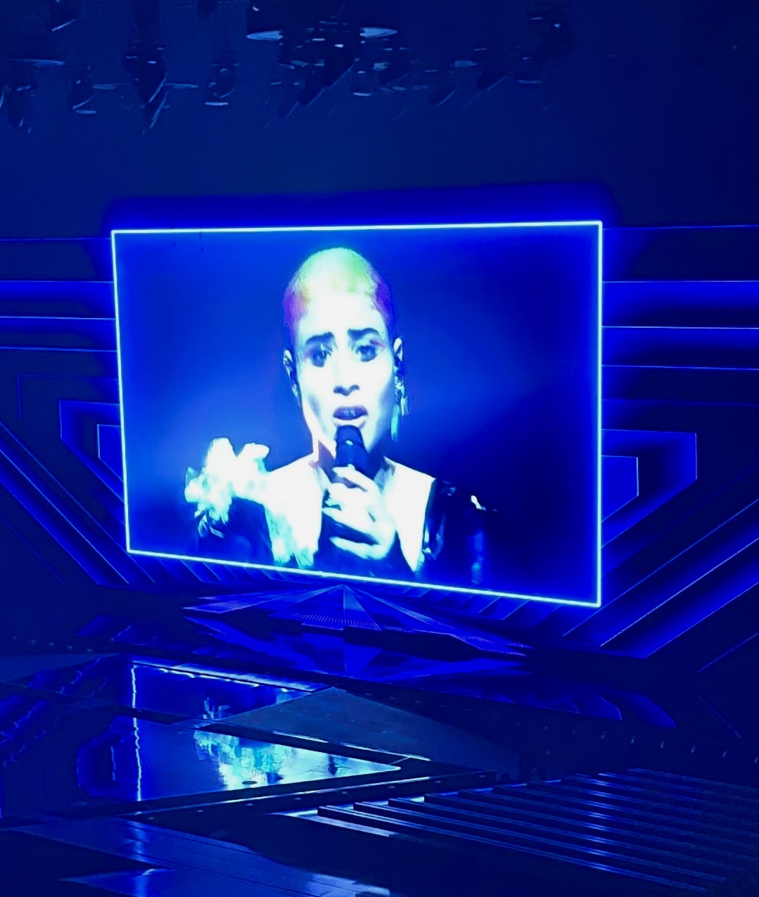 Montaigne с песней Technicolour на Евровидении-2021